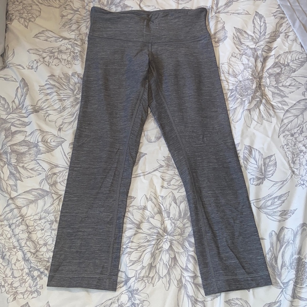 Lululemon cropped leggings